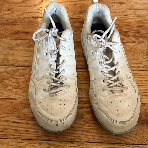 Mizuno turf shoe - Picture 1 of 4